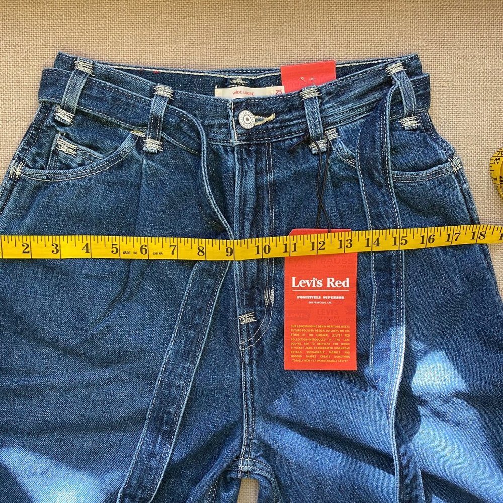 Levi's Red - Premium Denim - Loose Wide Leg Jeans Baggy 25x30 ~NWT - Picture 9 of 12